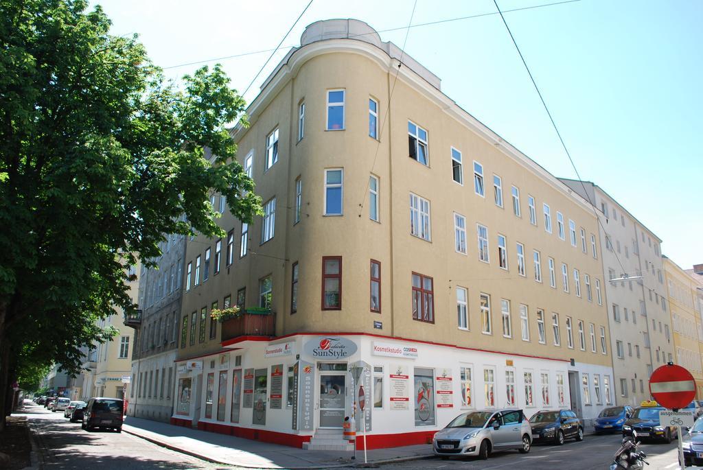 Apartment Heine *